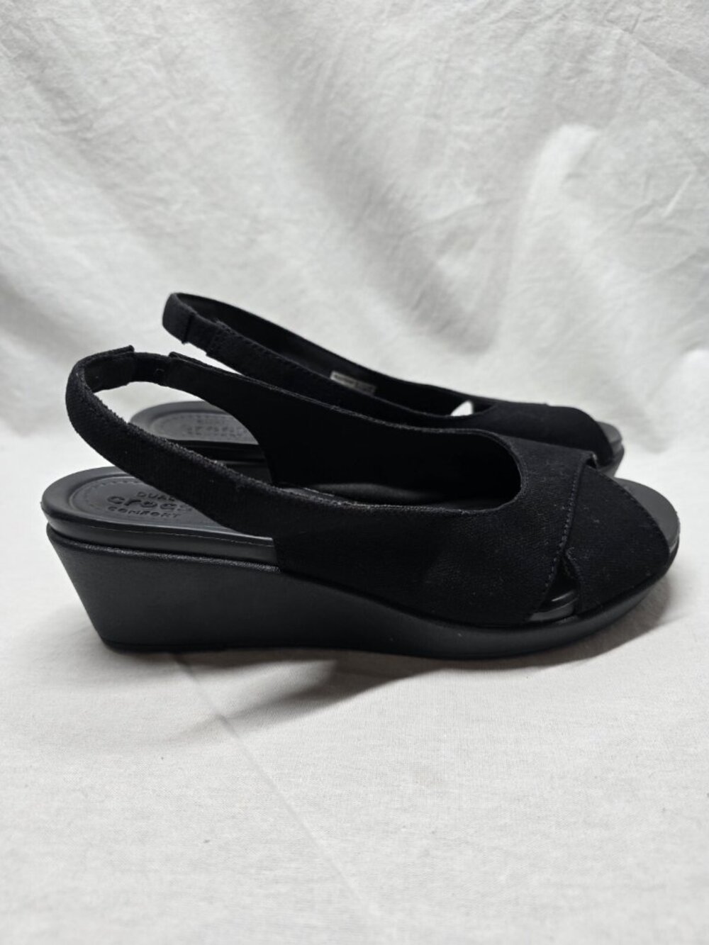 Crocs Leigh Ann Canvas Sandals Women's 6 Black Slingback Peep Toe Wedge 204948 - Picture 5 of 6